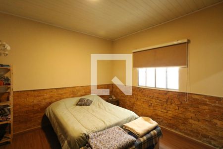 Casa à venda com 252m², 2 quartos e 5 vagas Casa à venda com 252m², 2 quartos e 5 vagasSuíte