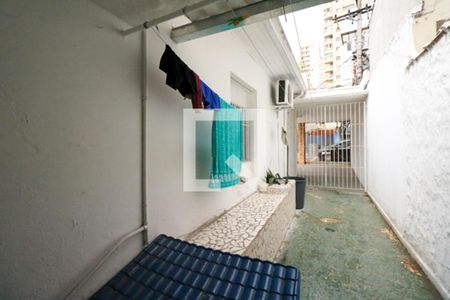 Casa à venda com 252m², 2 quartos e 5 vagas Casa à venda com 252m², 2 quartos e 5 vagasÁrea de Serviço