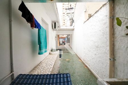 Casa à venda com 252m², 2 quartos e 5 vagas Casa à venda com 252m², 2 quartos e 5 vagasÁrea de Serviço