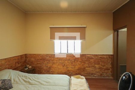Casa à venda com 252m², 2 quartos e 5 vagas Casa à venda com 252m², 2 quartos e 5 vagasSuíte