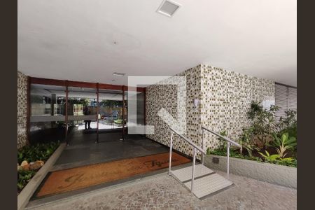 Apartamento à venda com 87m², 2 quartos e 1 vagaFachada e portaria