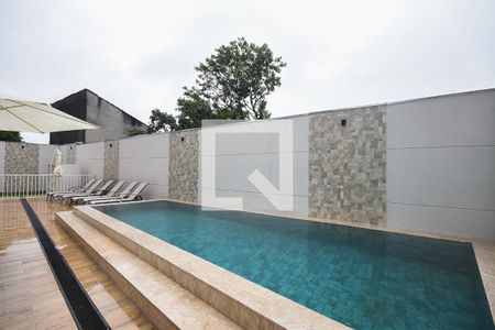 Apartamento à venda com 63m², 1 quarto e sem vaga Apartamento à venda com 63m², 1 quarto e sem vagaPiscina