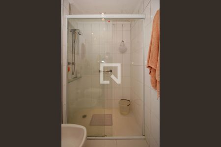 Apartamento à venda com 129m², 4 quartos e 2 vagas Apartamento à venda com 129m², 4 quartos e 2 vagasBanheiro da Suíte