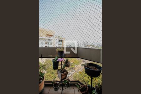 Apartamento à venda com 129m², 4 quartos e 2 vagas Apartamento à venda com 129m², 4 quartos e 2 vagasVaranda da suíte