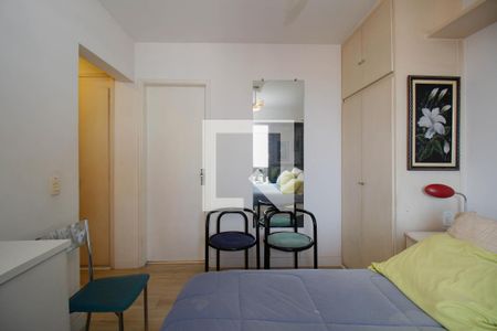 Apartamento à venda com 129m², 4 quartos e 2 vagas Apartamento à venda com 129m², 4 quartos e 2 vagasSuíte