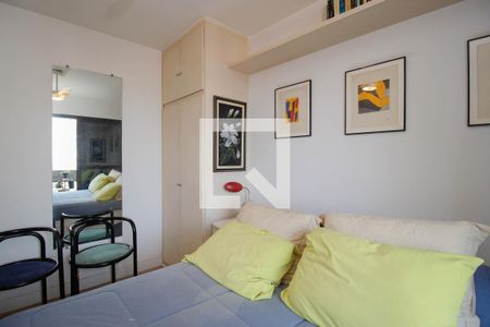 Apartamento à venda com 129m², 4 quartos e 2 vagas Apartamento à venda com 129m², 4 quartos e 2 vagasSuíte