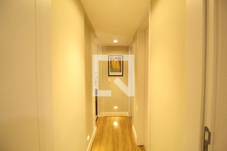 Apartamento à venda com 105m², 2 quartos e 1 vagaCorredor