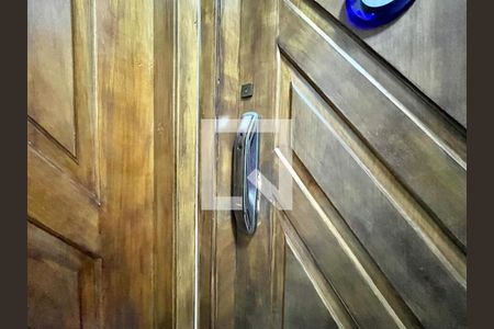 Apartamento à venda com 105m², 2 quartos e 1 vagaFechadura eletrônica 