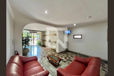 Apartamento à venda com 105m², 2 quartos e 1 vagaHall