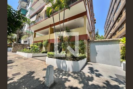 Apartamento à venda com 105m², 2 quartos e 1 vagaFachada