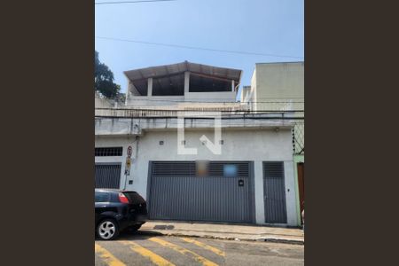 Casa à venda com 115m², 2 quartos e 4 vagas Casa à venda com 115m², 2 quartos e 4 vagasFachada