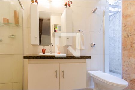 Casa à venda com 305m², 7 quartos e 3 vagasBanheiro suíte 1