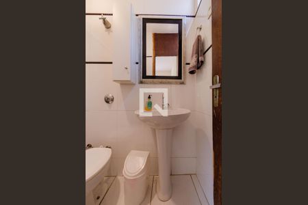 Casa à venda com 305m², 7 quartos e 3 vagasBanheiro suíte 2