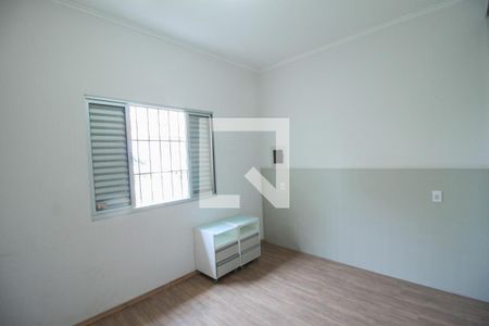 Casa à venda com 200m², 3 quartos e 2 vagasQuarto