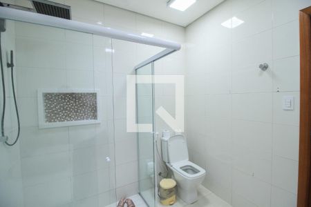 Casa à venda com 200m², 3 quartos e 2 vagasBanheiro