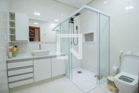 Casa à venda com 200m², 3 quartos e 2 vagasBanheiro