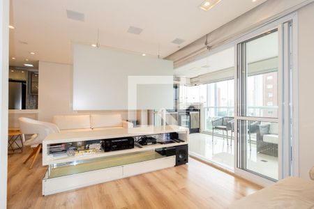 Sala de TV de apartamento à venda com 1 quarto, 78m² em Vila Regente Feijó, São Paulo