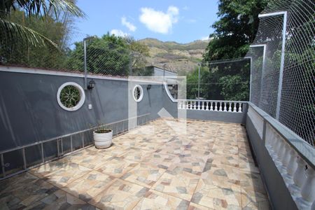 Casa à venda com 100m², 4 quartos e 1 vagaVaranda Imóvel 2