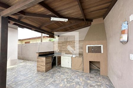 Casa à venda com 96m², 3 quartos e 1 vagaÁrea de Serviço