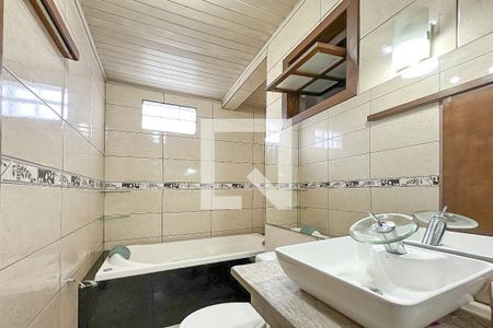 Casa à venda com 96m², 3 quartos e 1 vagaBanheiro da Suíte