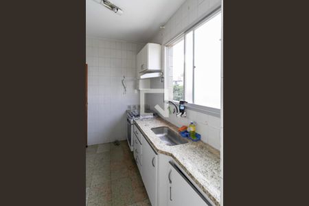 Apartamento à venda com 170m², 4 quartos e 2 vagas Apartamento à venda com 170m², 4 quartos e 2 vagasCozinha
