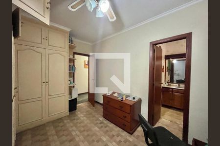 Casa à venda com 300m², 4 quartos e 2 vagas Casa à venda com 300m², 4 quartos e 2 vagasSuíte 1