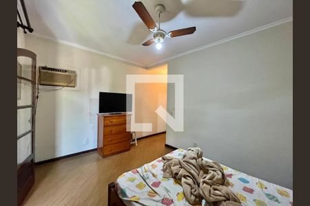 Casa à venda com 300m², 4 quartos e 2 vagas Casa à venda com 300m², 4 quartos e 2 vagasSuíte 2