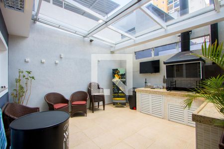 Casa à venda com 172m², 3 quartos e 2 vagas Casa à venda com 172m², 3 quartos e 2 vagasEspaço gourmet