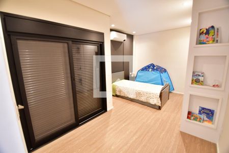 Casa de condomínio à venda com 213m², 3 quartos e 2 vagasQuarto Suíte 2