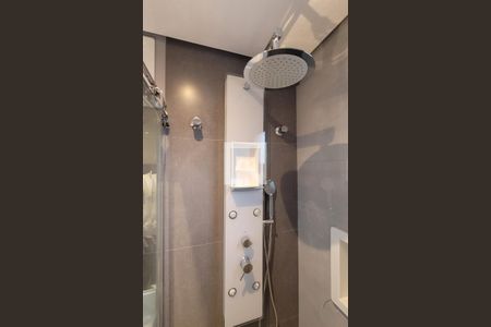 Apartamento à venda com 64m², 2 quartos e 1 vaga Apartamento à venda com 64m², 2 quartos e 1 vagaBanheiro da suíte