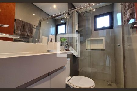 Apartamento à venda com 64m², 2 quartos e 1 vaga Apartamento à venda com 64m², 2 quartos e 1 vagaBanheiro da suíte