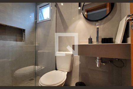 Apartamento à venda com 64m², 2 quartos e 1 vaga Apartamento à venda com 64m², 2 quartos e 1 vagaBanheiro