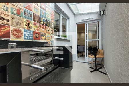 Apartamento à venda com 64m², 2 quartos e 1 vaga Apartamento à venda com 64m², 2 quartos e 1 vagaArea de serviço