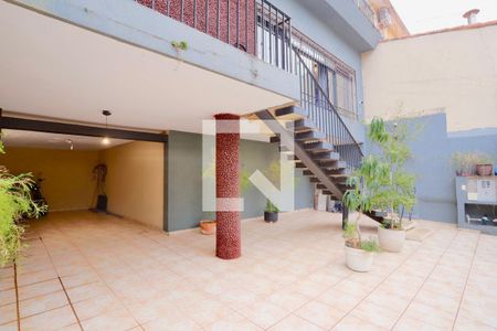 Casa à venda com 260m², 4 quartos e 3 vagas Casa à venda com 260m², 4 quartos e 3 vagasGaragem