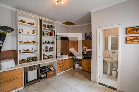 Casa à venda com 275m², 3 quartos e 3 vagas Casa à venda com 275m², 3 quartos e 3 vagasQuarto de Serviço