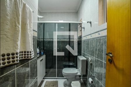 Casa à venda com 275m², 3 quartos e 3 vagas Casa à venda com 275m², 3 quartos e 3 vagasBanheiro da Suíte 2