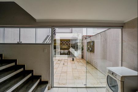 Casa à venda com 275m², 3 quartos e 3 vagas Casa à venda com 275m², 3 quartos e 3 vagasÁrea de Serviço