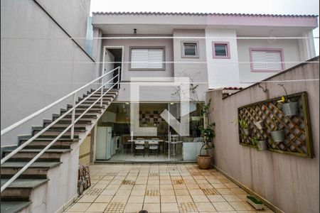 Casa à venda com 275m², 3 quartos e 3 vagas Casa à venda com 275m², 3 quartos e 3 vagasQuintal
