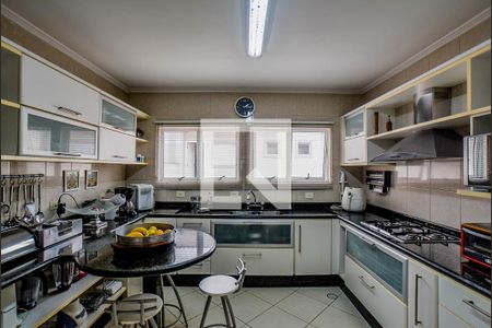 Casa à venda com 275m², 3 quartos e 3 vagas Casa à venda com 275m², 3 quartos e 3 vagasCozinha