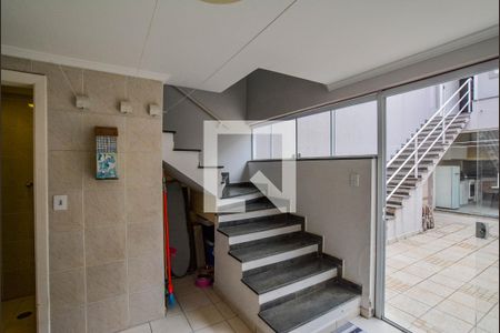 Casa à venda com 275m², 3 quartos e 3 vagas Casa à venda com 275m², 3 quartos e 3 vagasÁrea de Serviço