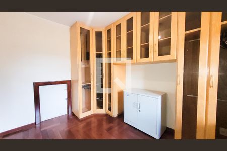 Casa de condomínio à venda com 400m², 5 quartos e 4 vagasSuíte 1