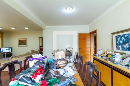 Apartamento à venda com 226m², 4 quartos e 3 vagas Apartamento à venda com 226m², 4 quartos e 3 vagasSala de Jantar