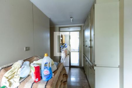 Apartamento à venda com 226m², 4 quartos e 3 vagas Apartamento à venda com 226m², 4 quartos e 3 vagasÁrea de Serviço