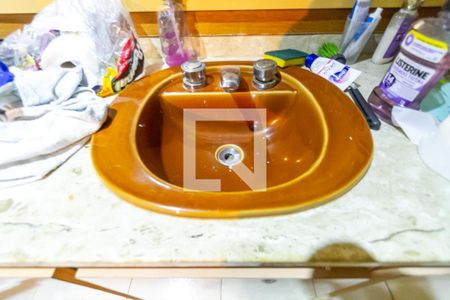 Apartamento à venda com 226m², 4 quartos e 3 vagas Apartamento à venda com 226m², 4 quartos e 3 vagasBanheiro Social