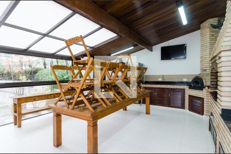 Apartamento à venda com 226m², 4 quartos e 3 vagas Apartamento à venda com 226m², 4 quartos e 3 vagasÁrea Comum