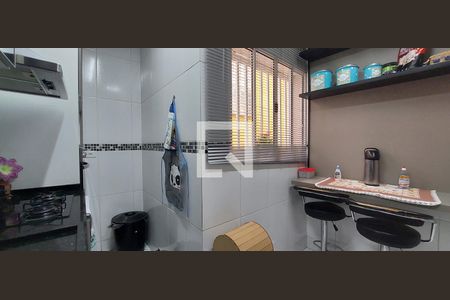 Apartamento à venda com 178m², 3 quartos e 2 vagasCozinha