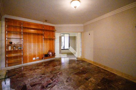 Apartamento à venda com 560m², 4 quartos e 5 vagas Apartamento à venda com 560m², 4 quartos e 5 vagasSala de TV