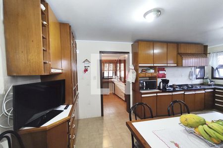 Casa de condomínio à venda com 185m², 6 quartos e 3 vagas Casa de condomínio à venda com 185m², 6 quartos e 3 vagasCozinha