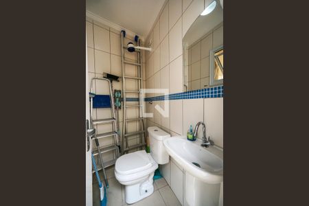 Casa à venda com 280m², 4 quartos e 4 vagasBanheiro de serviço