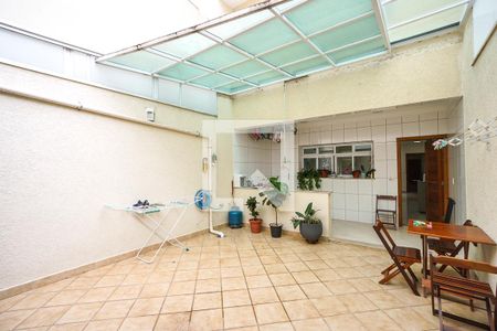 Casa à venda com 280m², 4 quartos e 4 vagasQuintal